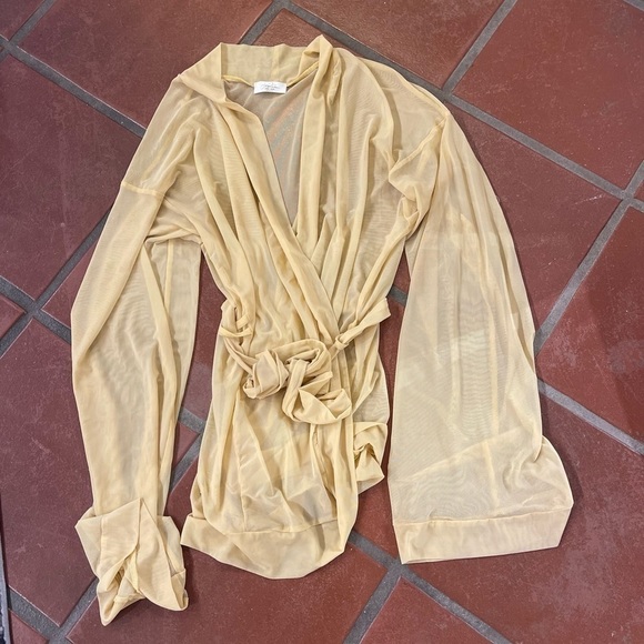 🤩💫host Pick💫 Laina Rauma SET small belted kimono & pants sheer yellow banana - Picture 10 of 16